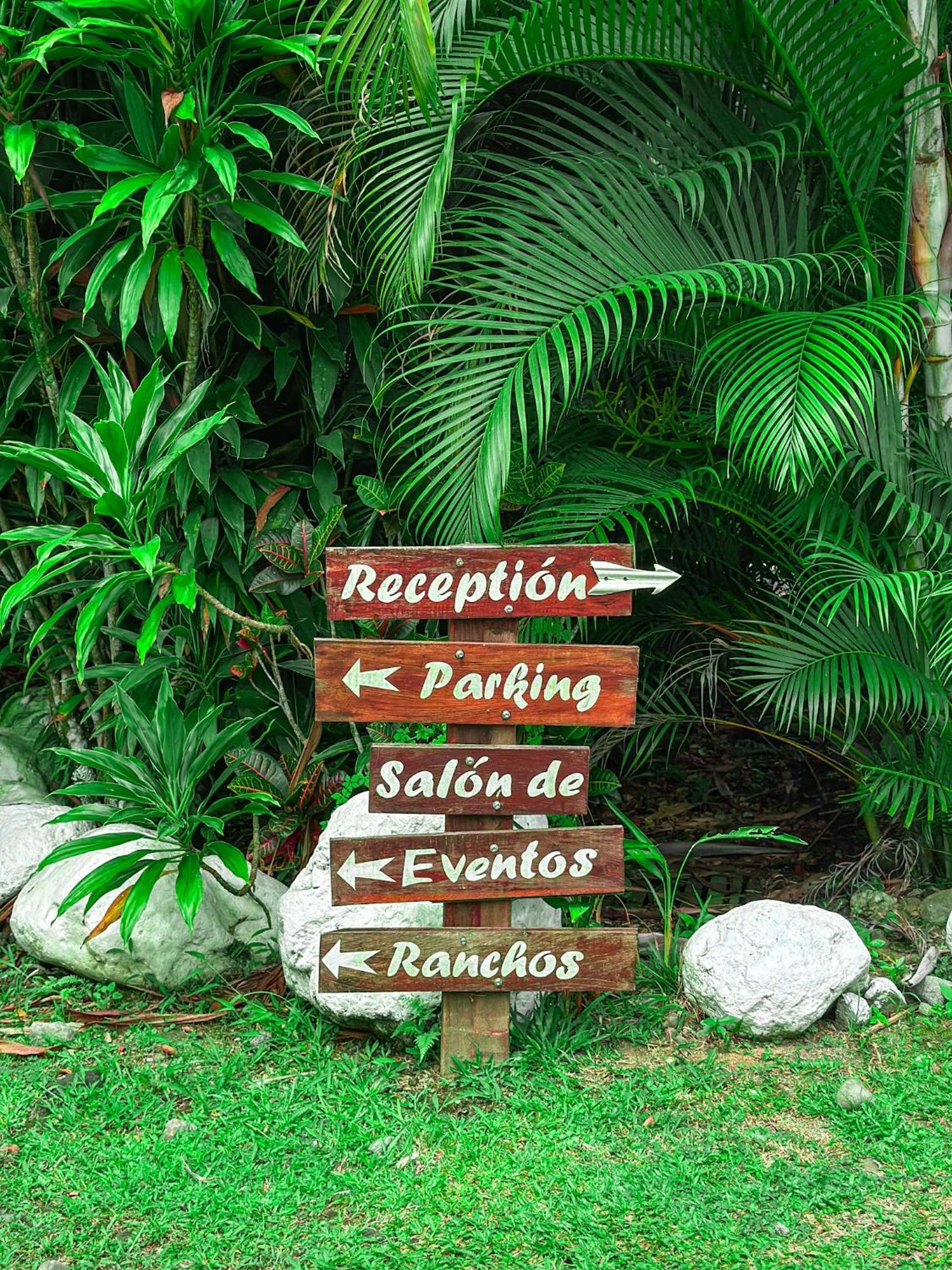 Cabanas Rio Escondido En La Fortuna Exterior foto