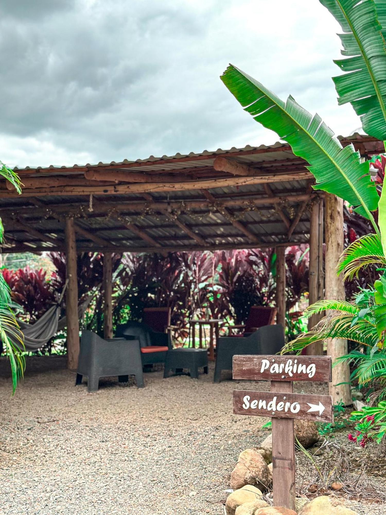 Cabanas Rio Escondido En La Fortuna Exterior foto