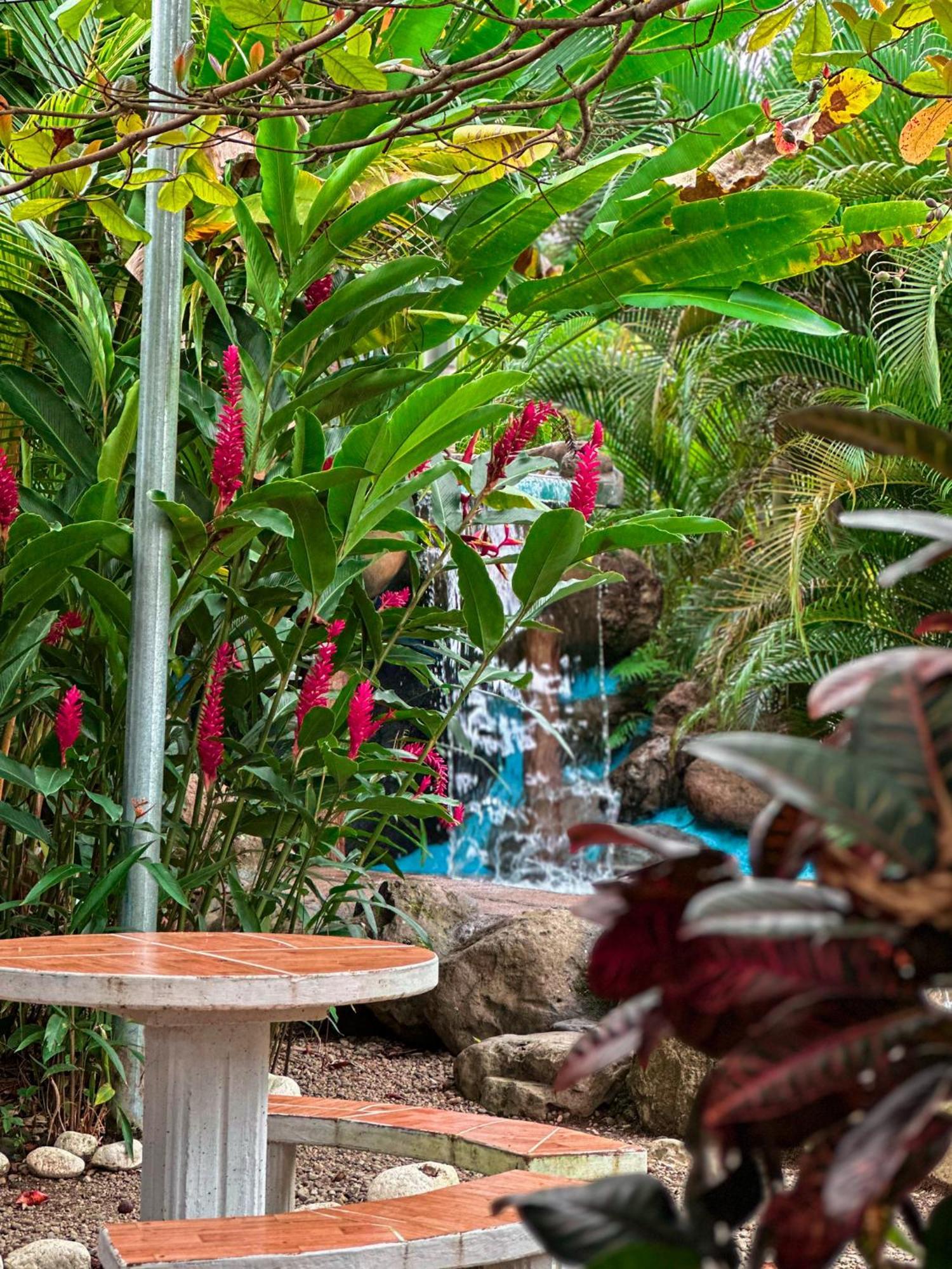 Cabanas Rio Escondido En La Fortuna Exterior foto